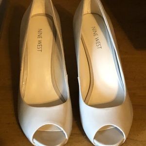 Paton leather Nine West peep toe